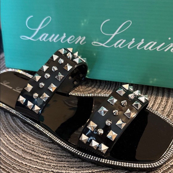 2/$25 Lauren Lorraine Black and Silver Studded size 11 NIB - Picture 2 of 3